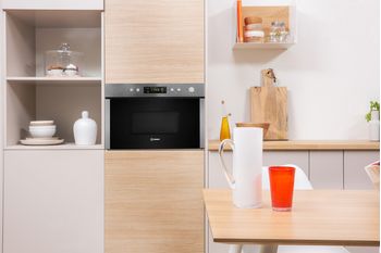 Indesit Microonde Da incasso MWI 6213 IX Stainless Steel Elettronico 22 Microonde + grill 750 Lifestyle frontal