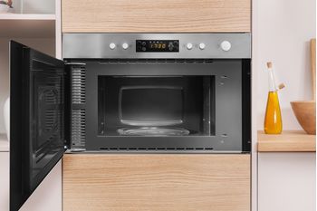 Indesit Microonde Da incasso MWI 6213 IX Stainless Steel Elettronico 22 Microonde + grill 750 Lifestyle frontal open