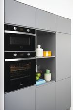 Indesit Microonde Da incasso MWI 4343 BL Nero Elettronico 31 Microonde + grill 1000 Lifestyle perspective