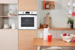Indesit Forno Da incasso IFW 4844 H WH Elettrico A+ Lifestyle frontal