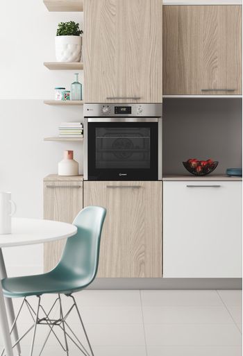 Indesit Forno Da incasso IFWS 5844 JH IX Elettrico A+ Lifestyle frontal