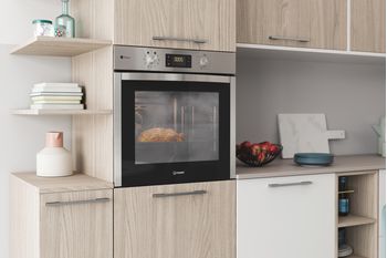 Indesit Forno Da incasso IFWS 5844 JH IX Elettrico A+ Lifestyle perspective