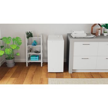 Indesit-Lavabiancheria-A-libera-installazione-BTW-L60300-IT-N-Bianco-Carica-dall-alto-D-Lifestyle-frontal