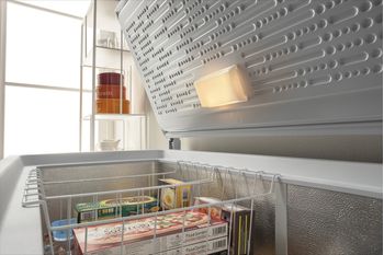 Indesit Congelatore A libera installazione OS 1A 300 H 2 Bianco Lifestyle perspective open