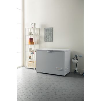 Indesit-Congelatore-A-libera-installazione-OS-1A-400-H-1-Bianco-Lifestyle-perspective