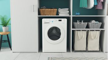 Indesit Lavabiancheria A libera installazione BWA 71052X W IT N Bianco Carica frontale E Lifestyle frontal
