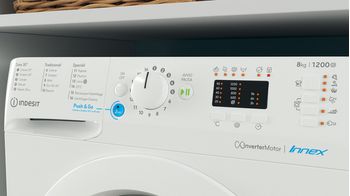 Indesit Lavabiancheria A libera installazione BWA 81284X W IT N Bianco Carica frontale C Lifestyle control panel