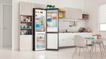 Indesit Combinazione Frigorifero/Congelatore A libera installazione INFC9 TA23X Argento 2 porte Lifestyle perspective open