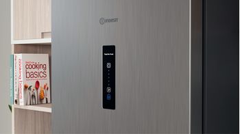 Indesit-Combinazione-Frigorifero-Congelatore-A-libera-installazione-INFC8-TO32X-Inox-2-porte-Lifestyle-control-panel