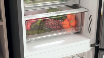Indesit Combinazione Frigorifero/Congelatore A libera installazione INFC8 TO32X Inox 2 porte Lifestyle detail
