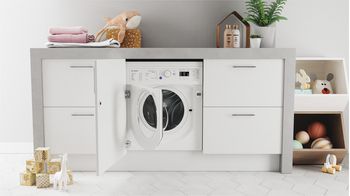 Indesit Lavasciugabiancheria Da incasso BI WDIL 861284 EU Bianco Carica frontale Lifestyle frontal open