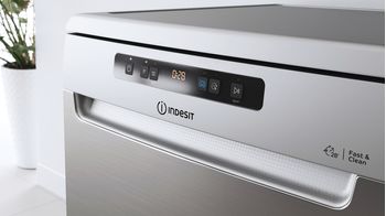 Indesit Lavastoviglie A libera installazione DFO 3C23 A X A libera installazione E Lifestyle control panel