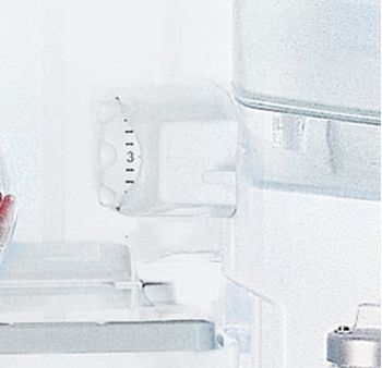 Indesit Combinazione Frigorifero/Congelatore A libera installazione TAA 5 V 1 Bianco 2 porte Control panel