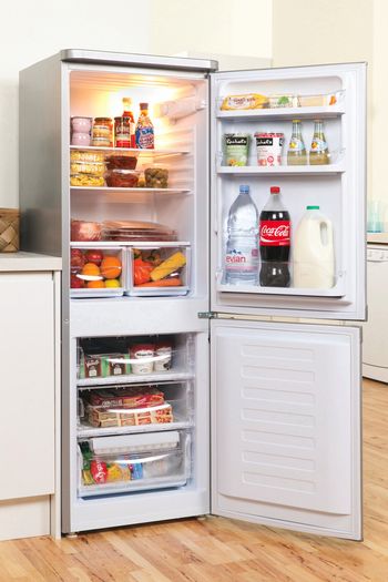 Indesit Combinazione Frigorifero/Congelatore A libera installazione NCAA 55 NX Inox 2 porte Lifestyle perspective open