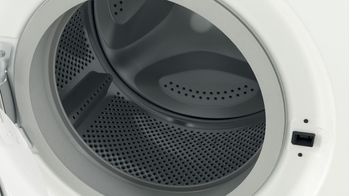 Indesit Lavabiancheria A libera installazione EWC 81283 W IT N Bianco Carica frontale D Drum