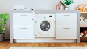 Indesit-Lavabiancheria-Da-incasso-BI-WMIL-71252-EU-N-Bianco-Carica-frontale-E-Lifestyle-frontal