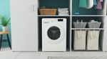 Indesit-Lavabiancheria-A-libera-installazione-BWSE-71283X-W-IT-N-Bianco-Carica-frontale-D-Lifestyle-frontal