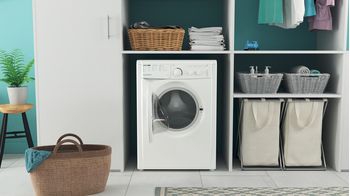 Indesit Lavabiancheria A libera installazione EWC 71252 W IT N Bianco Carica frontale E Lifestyle frontal open