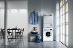Indesit Lavabiancheria A libera installazione EWE 81283 W IT N Bianco Carica frontale D Lifestyle frontal