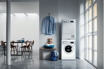 Indesit Lavabiancheria A libera installazione EWE 81283 W IT N Bianco Carica frontale D Lifestyle frontal