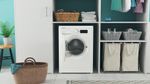 Indesit-Lavabiancheria-A-libera-installazione-EWE-81283-W-IT-N-Bianco-Carica-frontale-D-Lifestyle-frontal-open