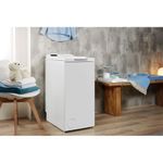 Indesit-Lavabiancheria-A-libera-installazione-BTW-D61253P--IT--Bianco-Carica-dall-altro-A----Lifestyle_Perspective