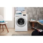 Indesit-Lavabiancheria-A-libera-installazione-BWE-91284X-WSSS-IT-Bianco-Carica-frontale-A----Lifestyle_Frontal