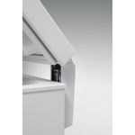 Indesit-Congelatore-A-libera-installazione-OS-1A-100-Bianco-Lifestyle-detail