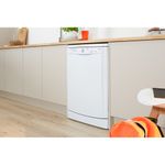 Indesit-Lavastoviglie-A-libera-installazione-DFG-15B1-IT-A-libera-installazione-A-Lifestyle-perspective