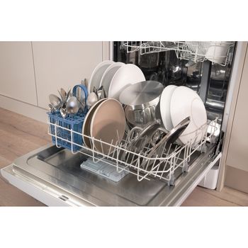 Indesit-Lavastoviglie-A-libera-installazione-DFG-15B1-IT-A-libera-installazione-A-Lifestyle-detail