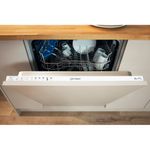 Indesit-Lavastoviglie-Da-incasso-DPG-16B1-A-EU-Semi-integrato-A-Lifestyle-control-panel