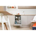 Indesit-Lavastoviglie-Da-incasso-DISR-14B-EU-Totalmente-integrato-A-Lifestyle-frontal-open