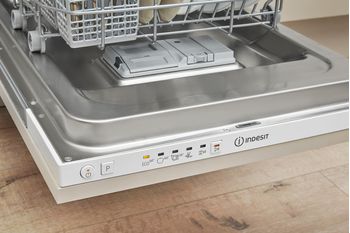 Indesit Lavastoviglie Da incasso DSIE 2B10 Totalmente integrato A+ Lifestyle control panel