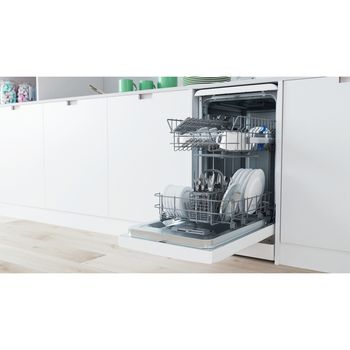 Indesit-Lavastoviglie-A-libera-installazione-DSFE-1B10-A-libera-installazione-F-Lifestyle-perspective-open