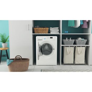 Indesit-Lavabiancheria-A-libera-installazione-BWA-81285X-W-IT-Bianco-Carica-frontale-B-Lifestyle-frontal-open