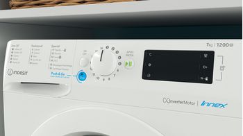 Indesit Lavabiancheria A libera installazione BWE 71285X W IT Bianco Carica frontale B Lifestyle control panel