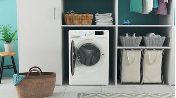 Indesit Lavasciugabiancheria A libera installazione BDE 96436 WK IT Bianco Carica frontale Lifestyle frontal open