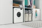 Indesit Lavabiancheria A libera installazione MTWE 91285 W IT Bianco Carica frontale B Lifestyle perspective