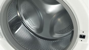 Indesit Lavabiancheria A libera installazione BWSA 7125X WV IT Bianco Carica frontale B Drum