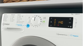 Indesit Lavabiancheria A libera installazione BWSE 7125X SV IT Bianco Carica frontale B Lifestyle control panel