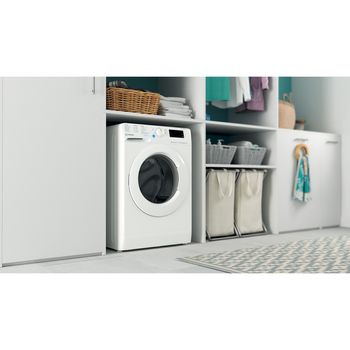 Indesit-Lavabiancheria-A-libera-installazione-BWSE-71283X-W-IT-Bianco-Carica-frontale-D-Lifestyle-perspective