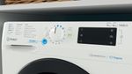 Indesit Lavasciugabiancheria A libera installazione BDE 96436 WKV IT Bianco Carica frontale Control panel