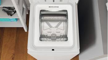 Indesit Lavabiancheria A libera installazione BTW L60400 IT Bianco Carica dall'alto C Drawer