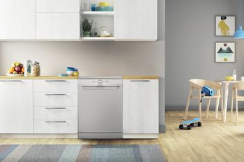 Indesit Lavastoviglie A libera installazione D2F HK26 S A libera installazione E Lifestyle frontal