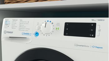 Indesit Lavabiancheria A libera installazione BWE 101498X WKV IT Bianco Carica frontale A Control panel