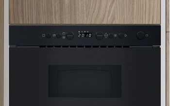 Indesit Microonde Da incasso IM K12 B Nero Elettronico 22 Microonde + grill 750 Lifestyle control panel