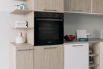 Indesit Forno Da incasso IO K350H B Elettrico A Lifestyle perspective