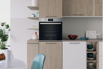 Indesit-Forno-Da-incasso-IO-K58HS-X-Elettrico-A--Lifestyle-frontal