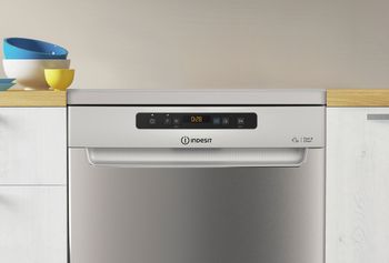 Indesit Lavastoviglie A libera installazione IN2FFC14BN6X A libera installazione C Lifestyle control panel