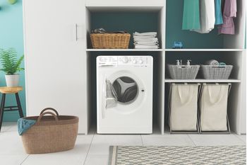 Indesit-Lavabiancheria-A-libera-installazione-MTWC-91296-W-IT-Bianco-Carica-frontale-A-Lifestyle-frontal-open